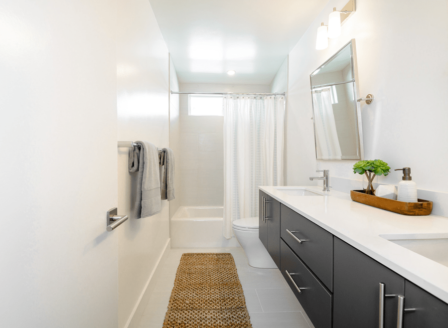 Bathroom Tile Guide for Dorset Homes: Easy-Clean, Non-Slip Styles That Lift Your Space